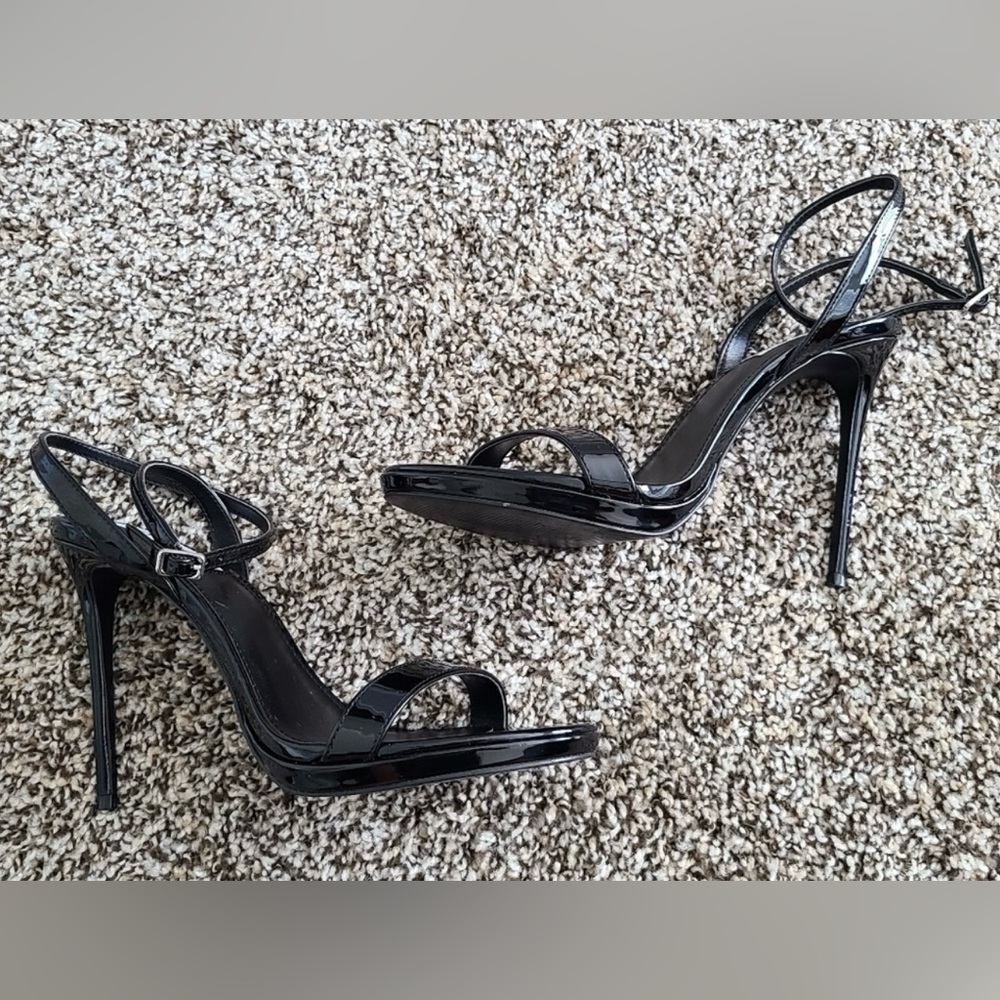 Steve Madden black Wafer heels